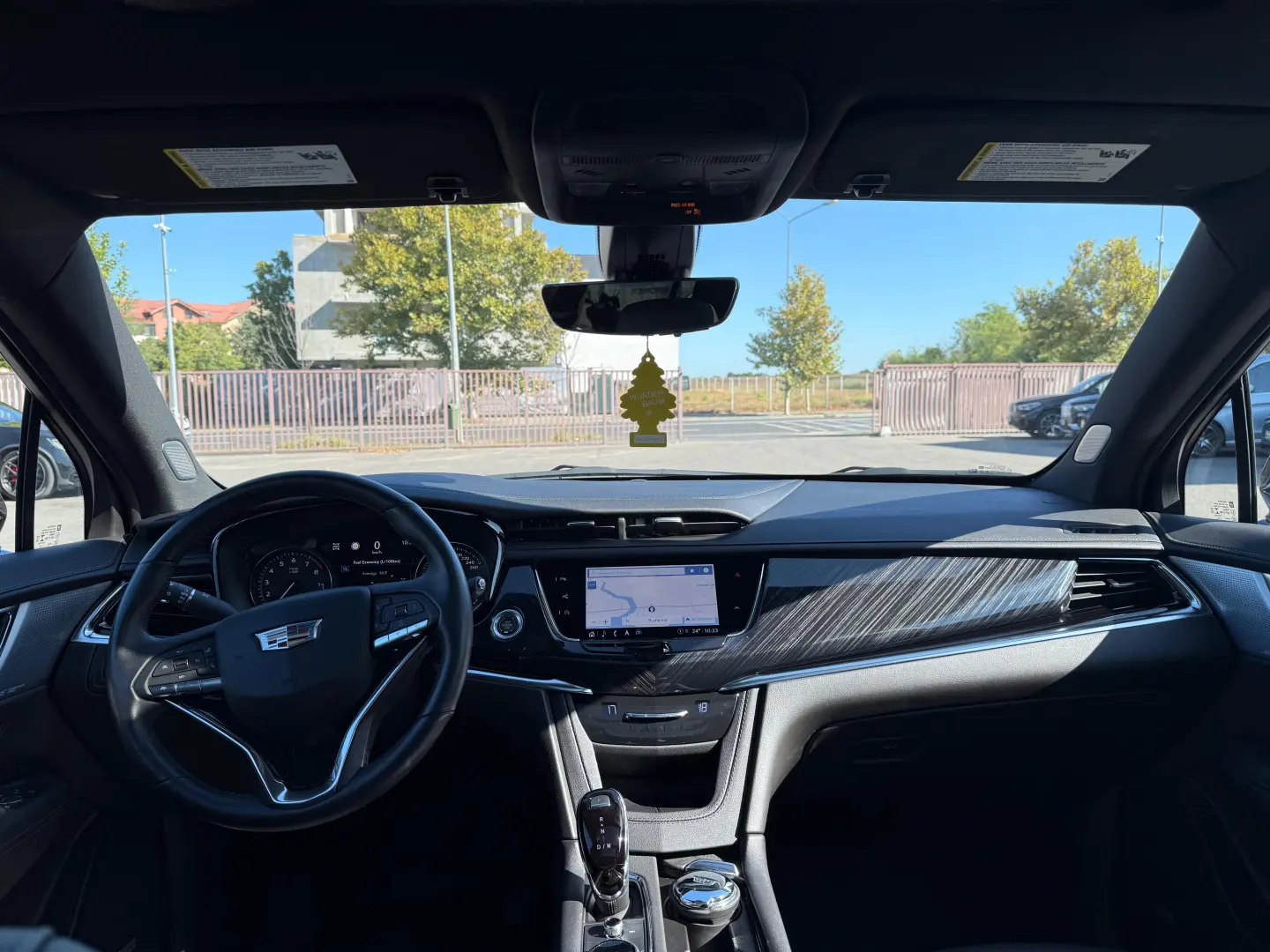 CADILLAC XT 6