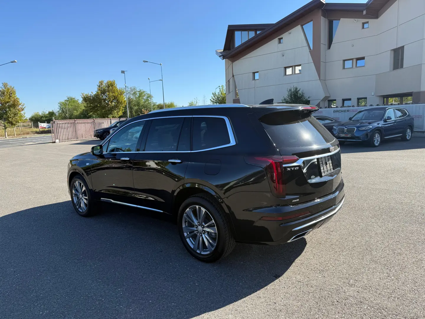 CADILLAC XT 6