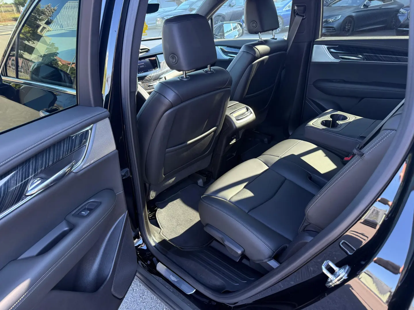 CADILLAC XT 6