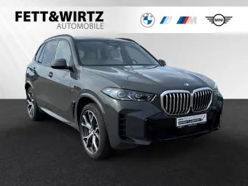 X5 xDrive50e M Sport AHK Harman Kardon DrivingAs