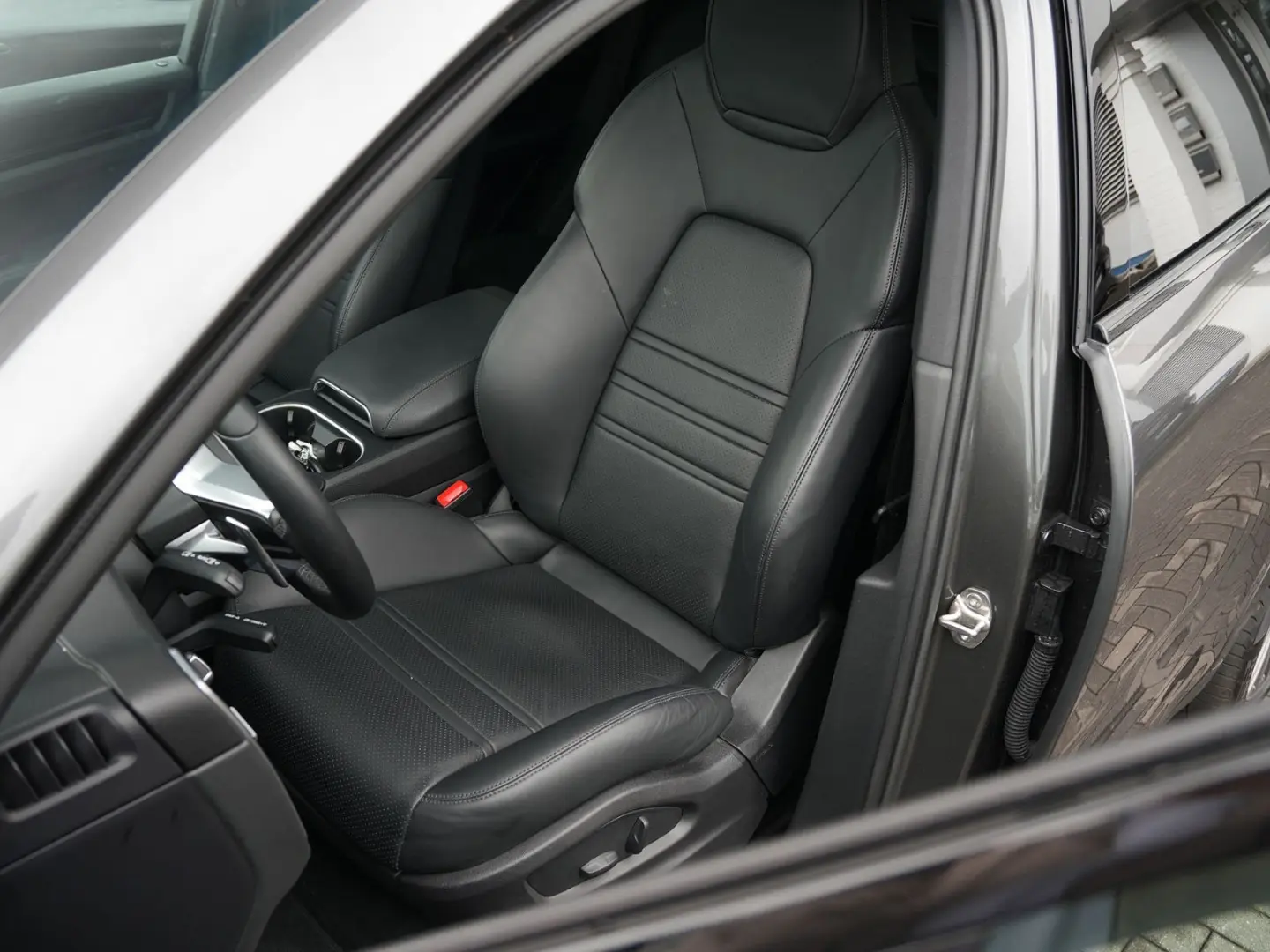 Cayenne Coupé LUFTF.-PANO-STANDHEIZUNG-AHK-21