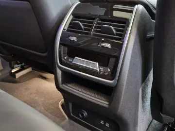 X5 50e xDrive M-Sport*HUD*Pano*360°Kamera*AHK*