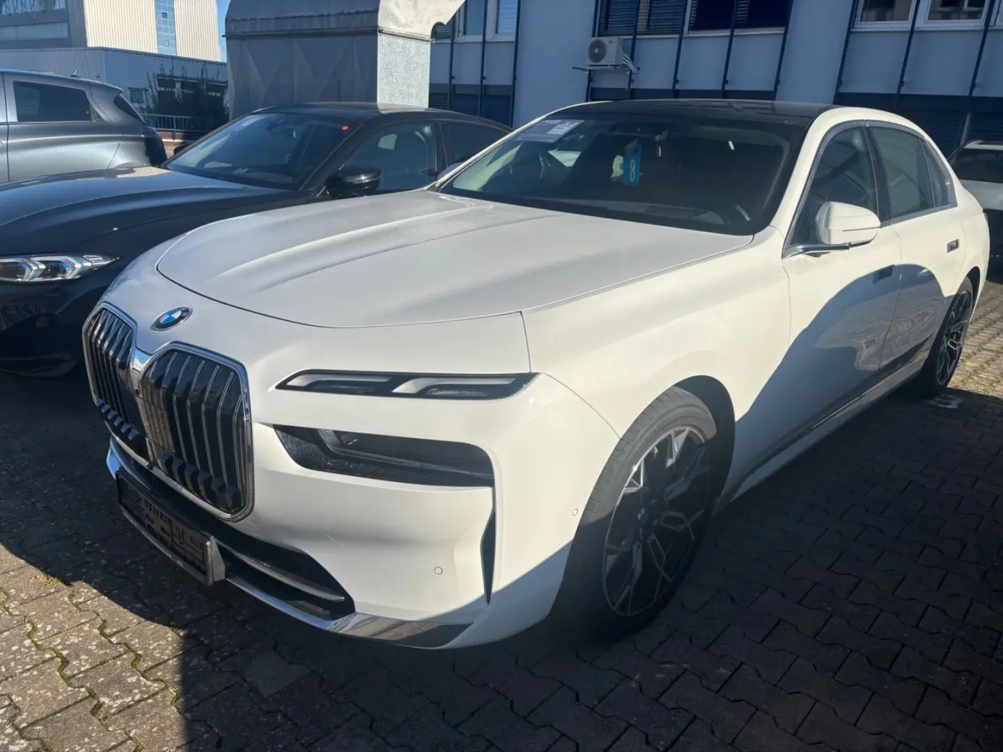740 d xDrive Iconic Glow  Autobahnassist