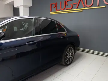 Mercedes Benz E220d
