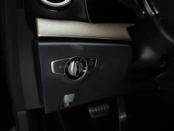 Mercedes Benz E220d