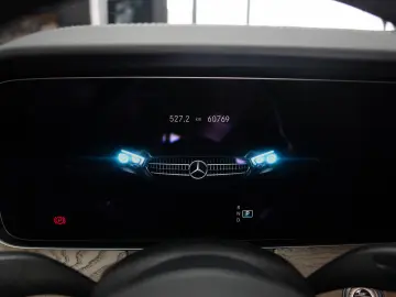 Mercedes Benz E220d