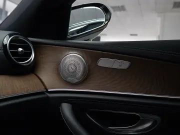 Mercedes Benz E220d