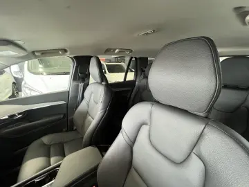 XC90 T8 Core Bright Recharge AWD ACC BLIS Kamera