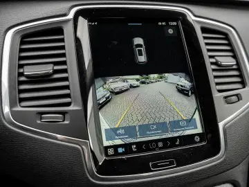 XC90 T8 AWD Bright