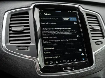 XC90 T8 AWD Bright