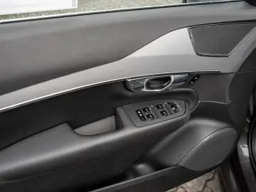XC90 T8 AWD Bright