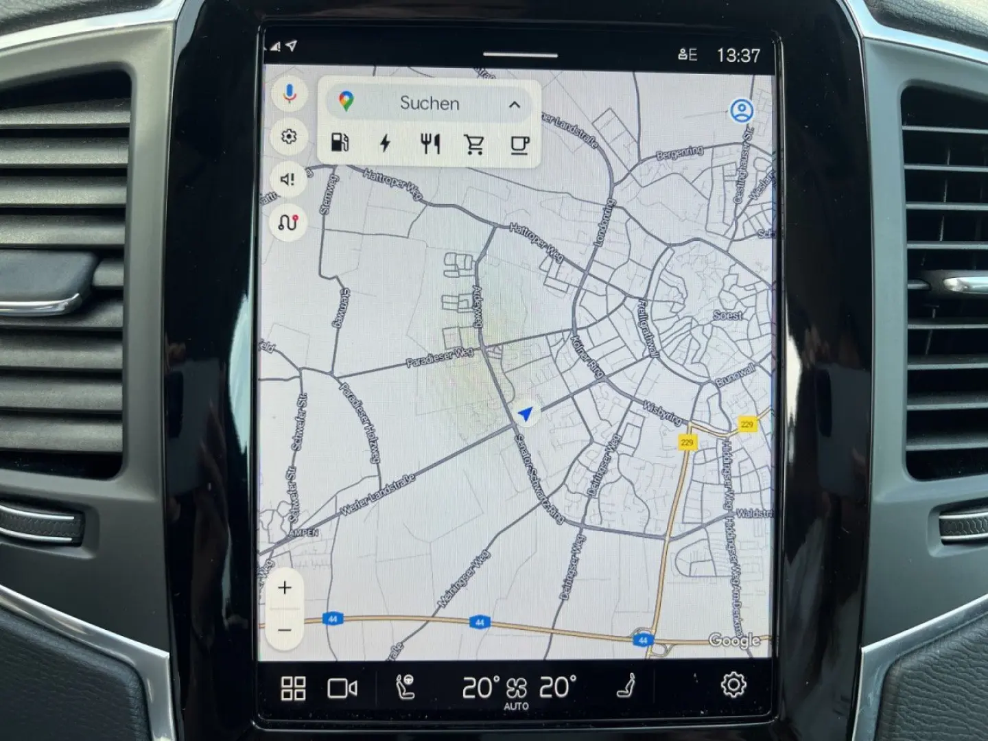 XC90 T8 AWD Plug-in Core Bright LED NAVI KAMERA