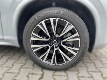 XC 90 T8 AWD Core Plug-In