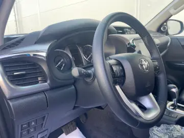 Hilux DC Executive VIP 2,8 Autm. Leder,360°,AHK