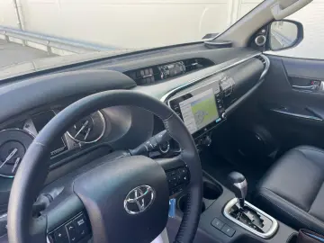 Hilux DC Executive VIP 2,8 Autm. Leder,360°,AHK