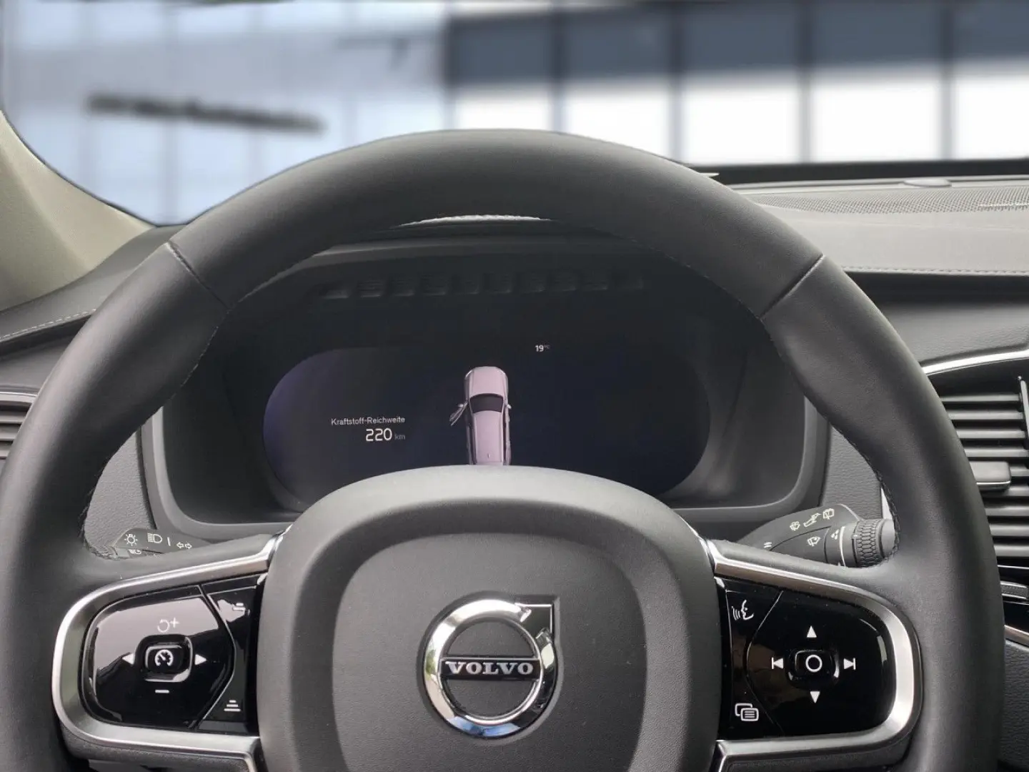 XC 90 Plus Bright AWD Bluetooth LED Klima