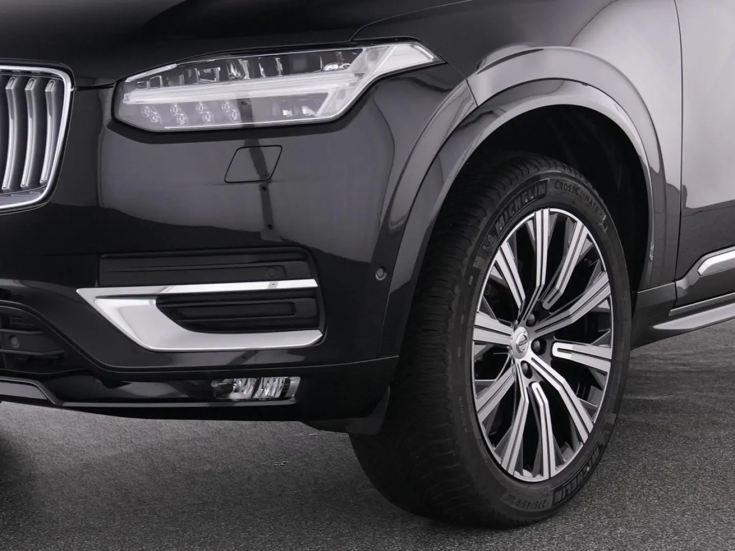 XC90 B5 AWD PLUS BRIGHT LICHTPAK+360°+PANO+NAVI