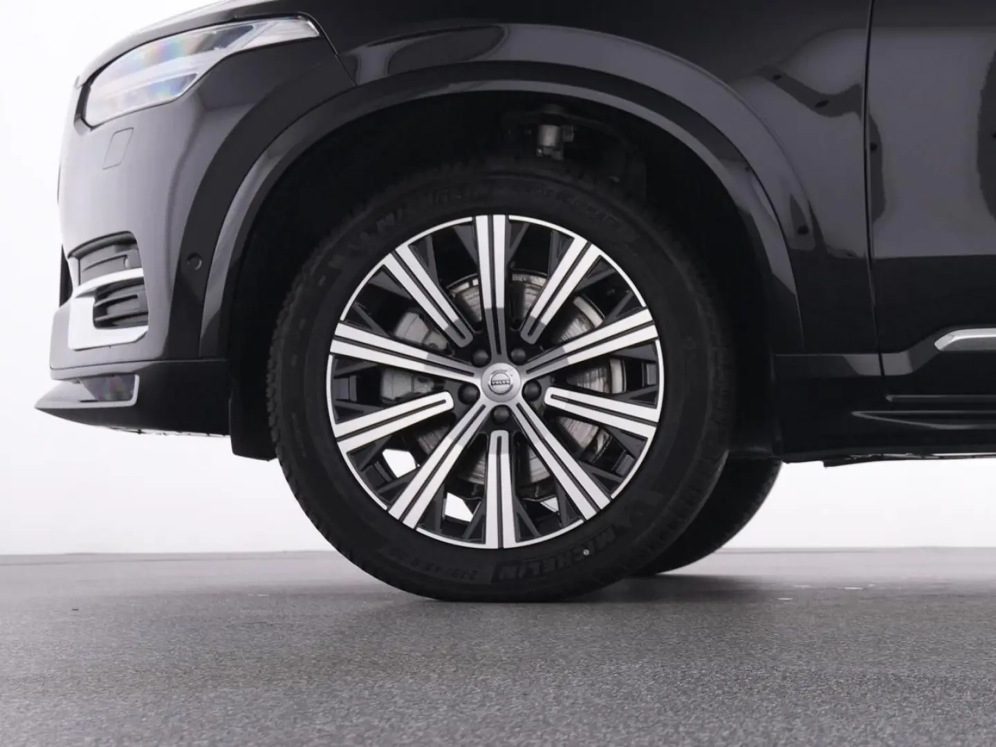 XC90 B5 AWD PLUS BRIGHT LICHTPAK+360°+PANO+NAVI