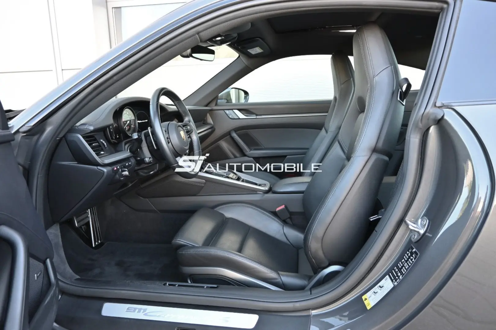 911 992 Carrera 4S Coupé °SPORT DESIGN°ACC°BOSE°