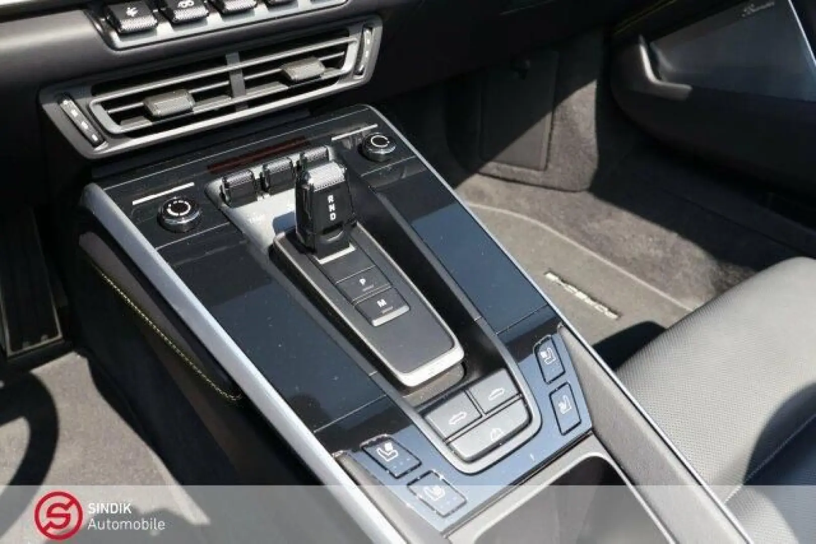 992 - 911 Carrera 3.8 Turbo S cabrio BURMESTER