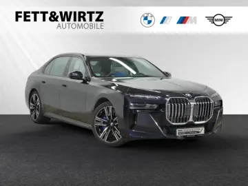 740d xDrive M Sport SkyLounge Standhzg. Autobahn