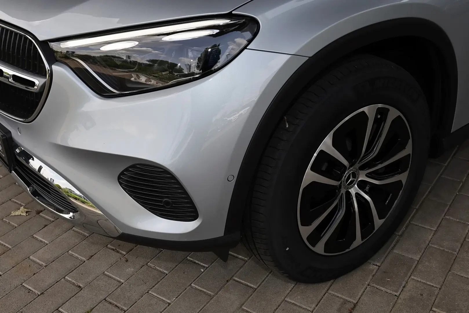 GLC 450 d 4M AHK+PANORAMA+HIFI+TOTWINKEL+360°