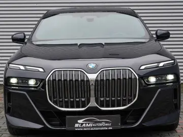740d xDrive M Sport ICONIC SKYLOUNGE LUFT SOFT