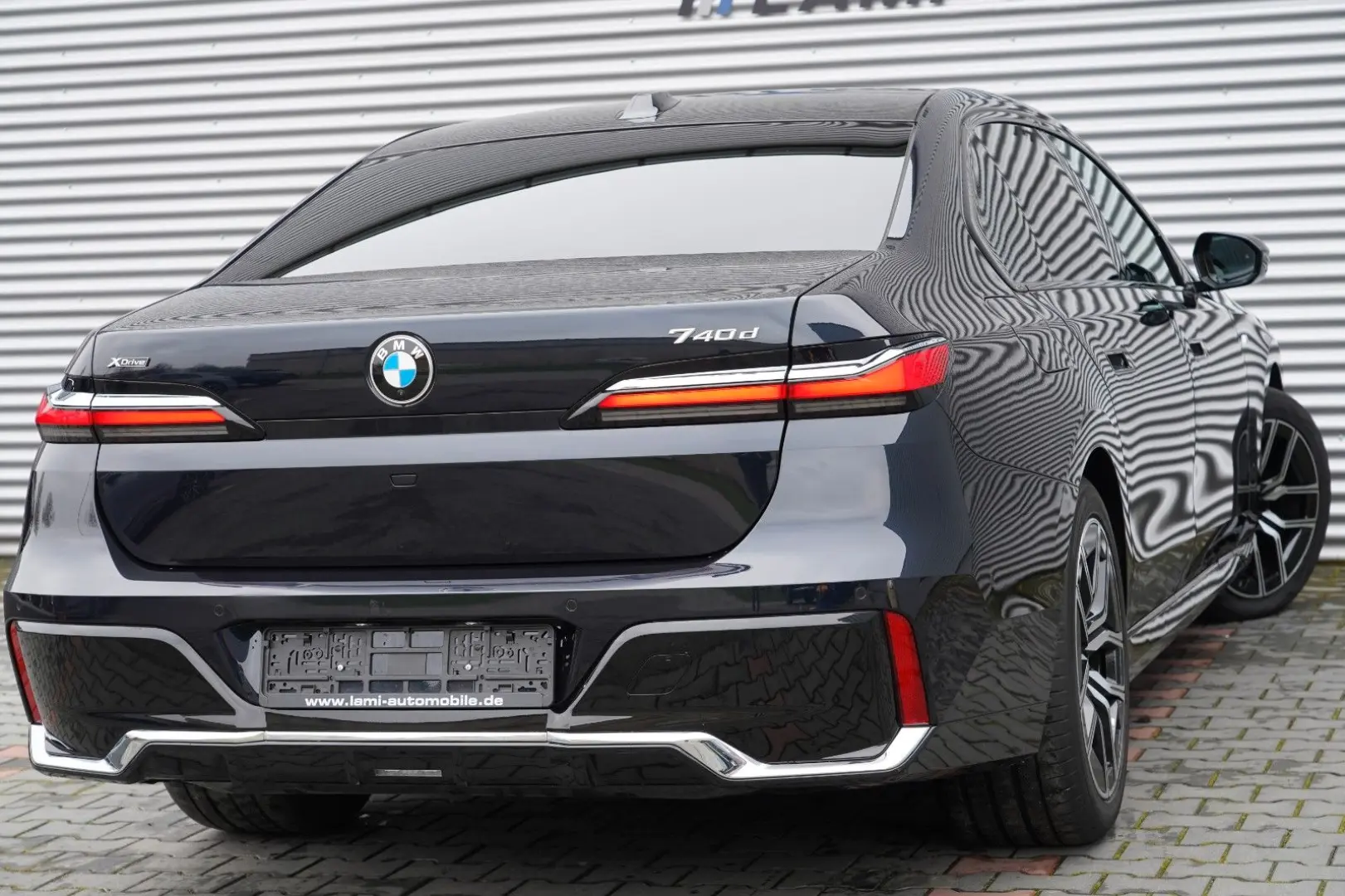 740d xDrive M Sport ICONIC SKYLOUNGE LUFT SOFT