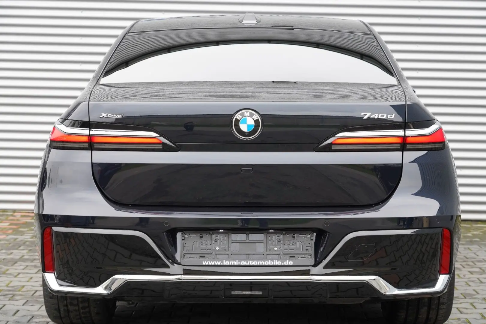 740d xDrive M Sport ICONIC SKYLOUNGE LUFT SOFT