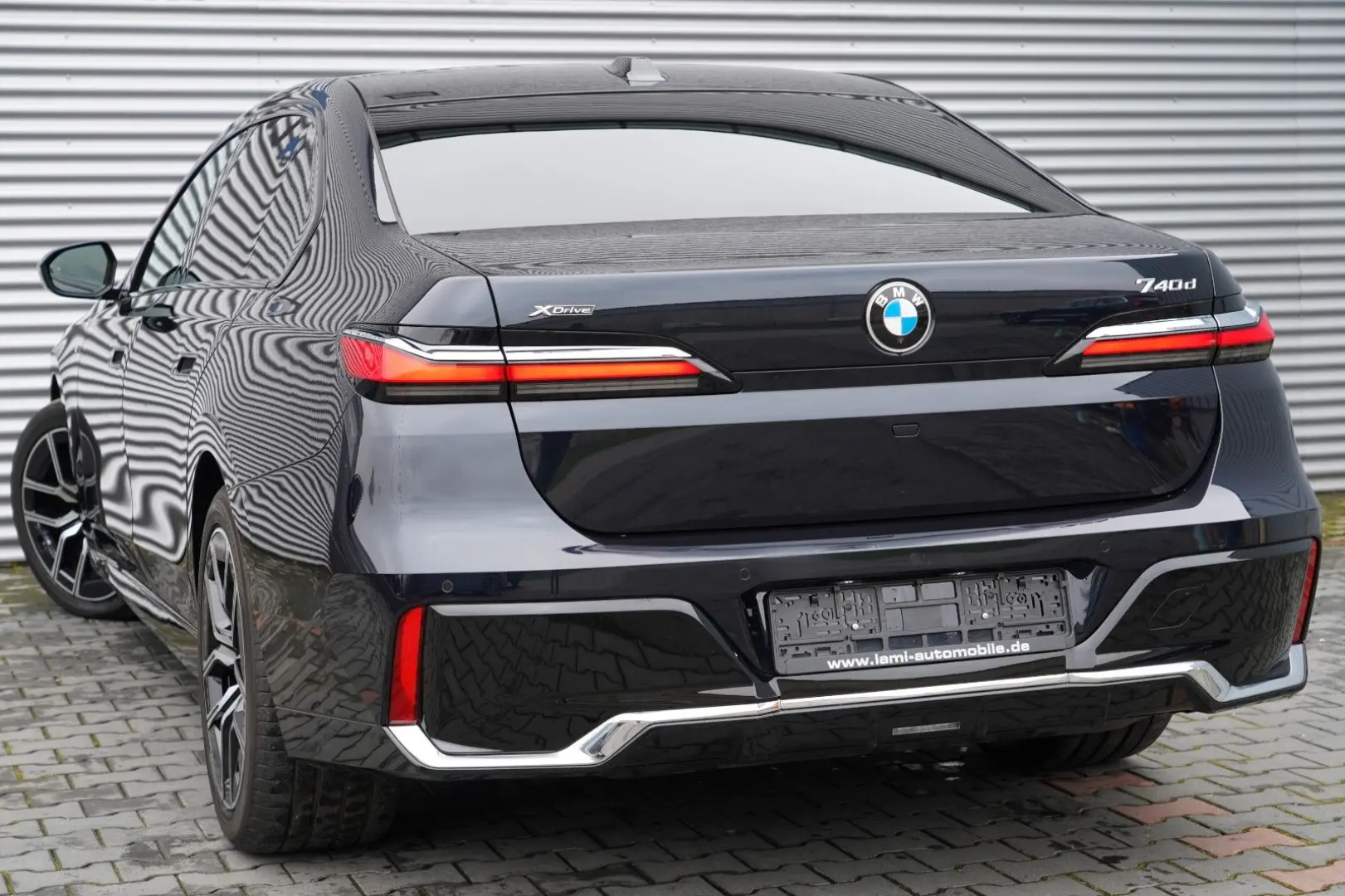 740d xDrive M Sport ICONIC SKYLOUNGE LUFT SOFT