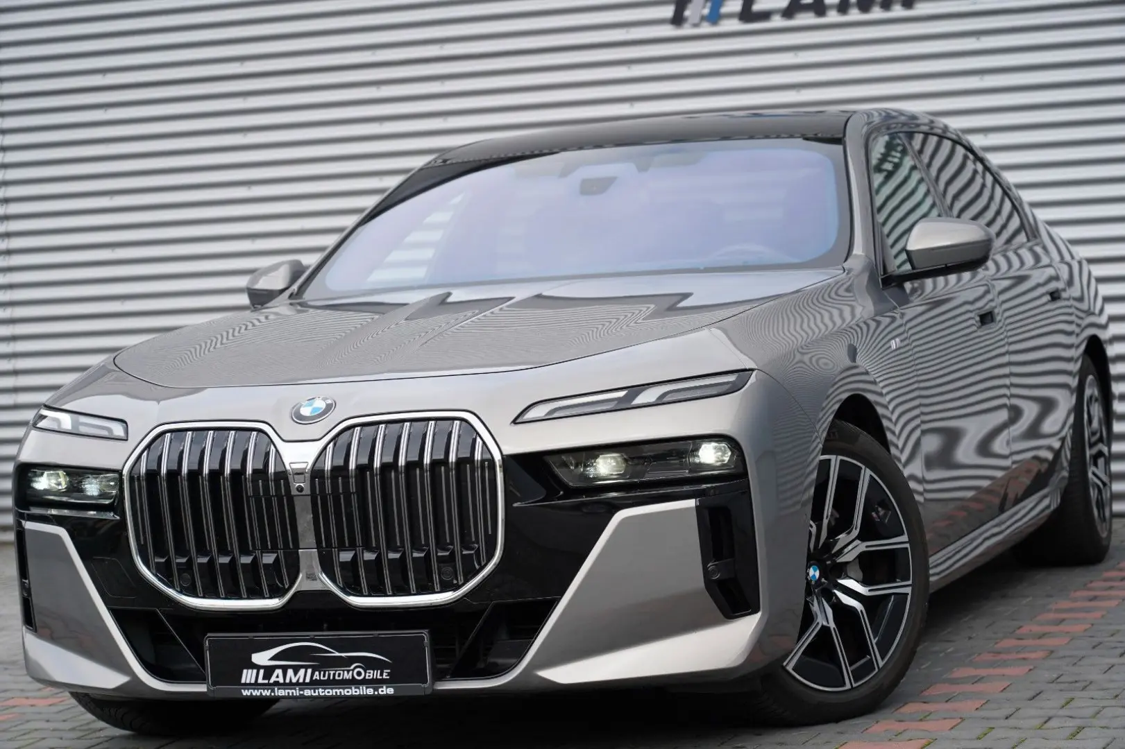 740d xDrive M Sport SKYLOUNGE LUFT HUD SOFT 360