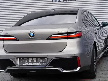 740d xDrive M Sport SKYLOUNGE LUFT HUD SOFT 360