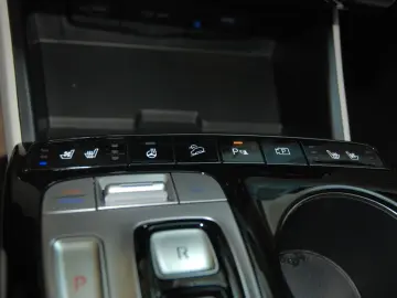 TUCSON 1.6 T DCT 4WD Plug-in Prime Assist Pano E