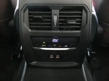 M340i xDrive Limousine HK HiFi DAB LED AHK Shz