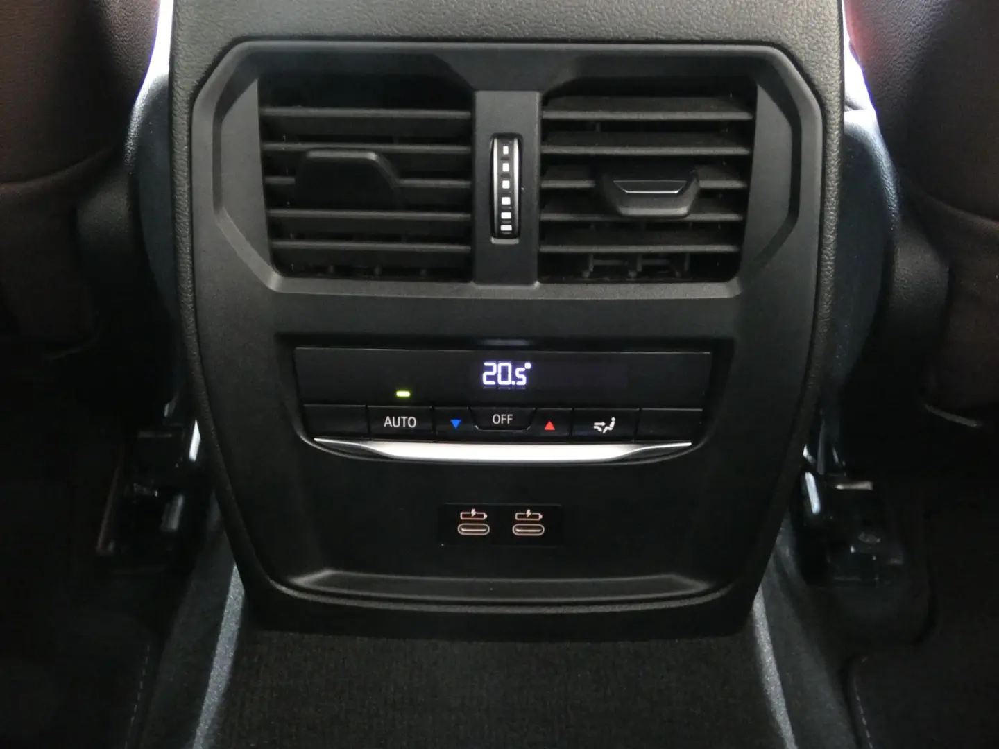 M340i xDrive Limousine HK HiFi DAB LED AHK Shz