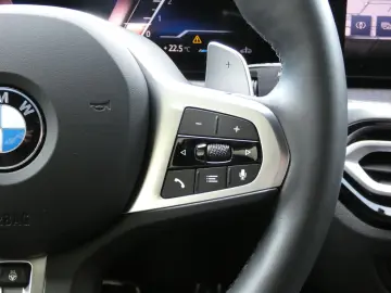 M340i xDrive Limousine HK HiFi DAB LED AHK Shz