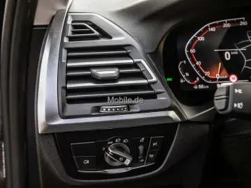 X4 xDrive20i Anhängerkupplung Navi HiFi RfKamera