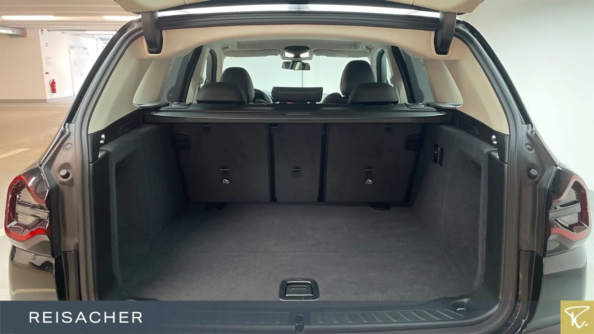 X3 xDrive 20i A LCPlus ACC SpoSi adaptLED Hifi