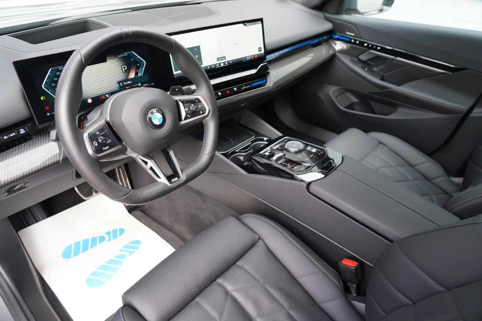 520d M Sport PANO H&K 360 HUD ACC SIDE KEY