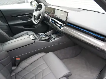 520d M Sport PANO H&K 360 HUD ACC SIDE KEY