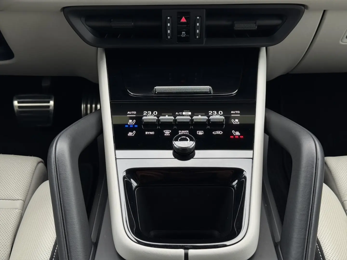 Cayenne S Coupe V8 Matrix/PASM/HALenkung/360/AHK