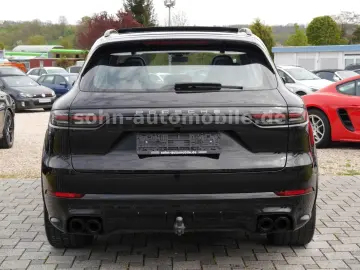 Cayenne Platinum Edition SPORT-DESIGN-PAKET/21