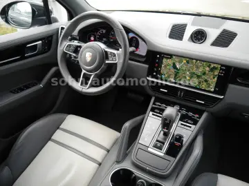 Cayenne Platinum Edition SPORT-DESIGN-PAKET/21
