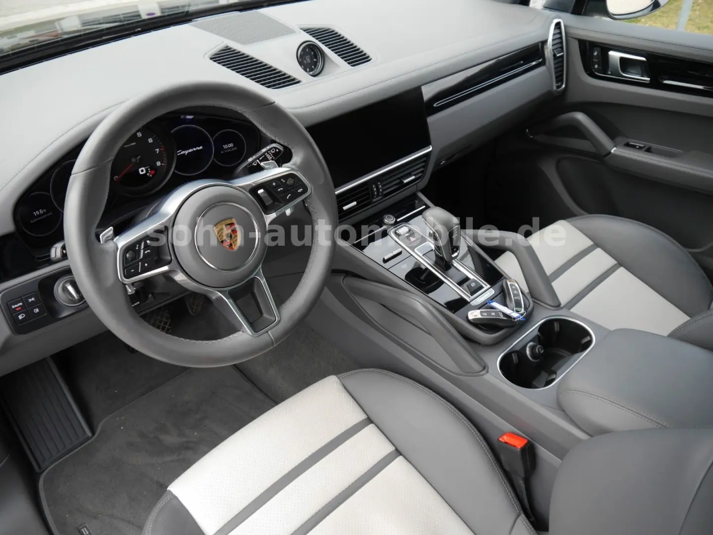 Cayenne Platinum Edition SPORT-DESIGN-PAKET/21