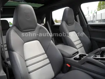Cayenne Platinum Edition SPORT-DESIGN-PAKET/21