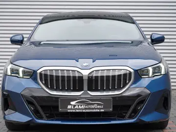 520i M Sport PANO HUD 360 MEMO H&K CARBON AHK