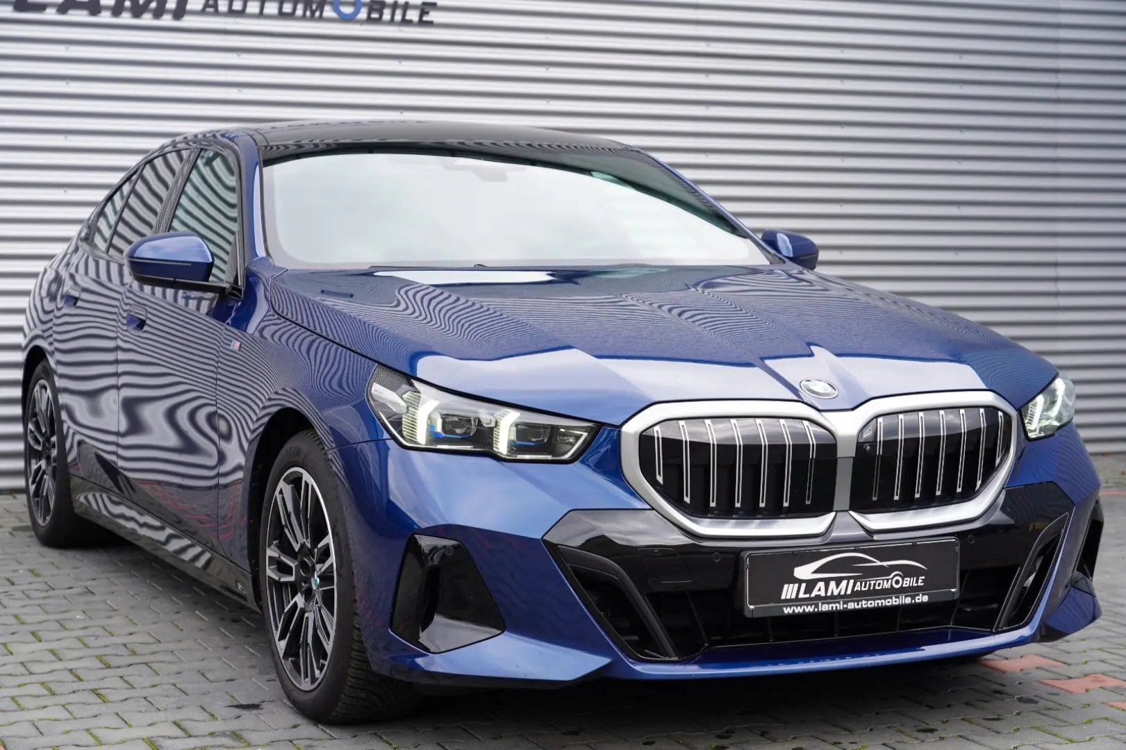 520i M Sport PANO HUD 360 MEMO H&K CARBON AHK
