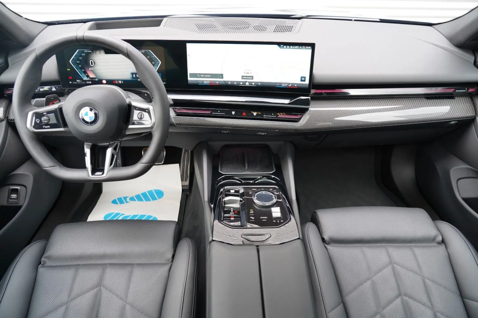 520i M Sport PANO HUD 360 MEMO H&K CARBON AHK