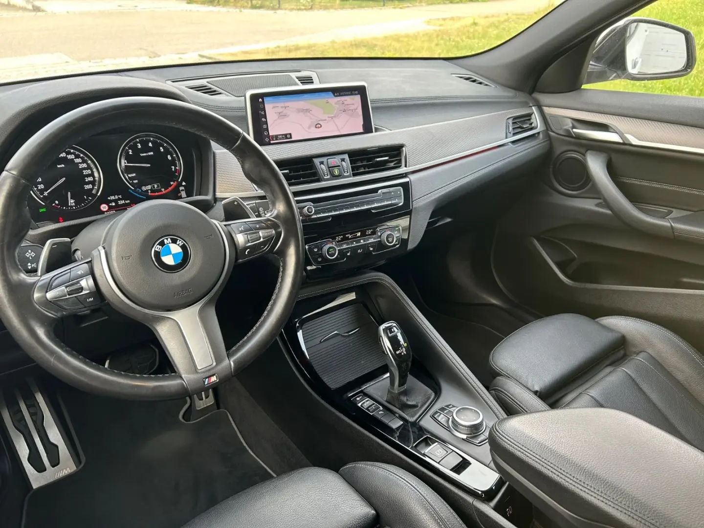 X2 sDrive20i Edition M Mesh Navi HiFi Leder  19