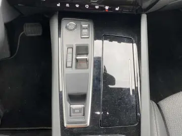 508 PHEV 180 Allure +AHK+ACC+AGR+